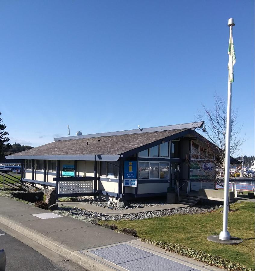 Haida Way Motor Inn Port Mcneill Exterior photo